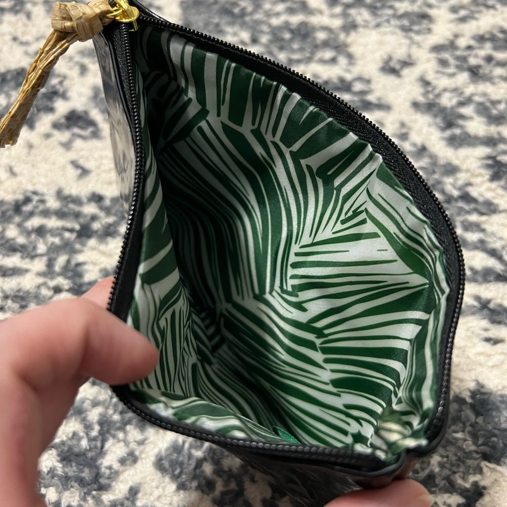💥 Makeup bag - Picture 3 of 5